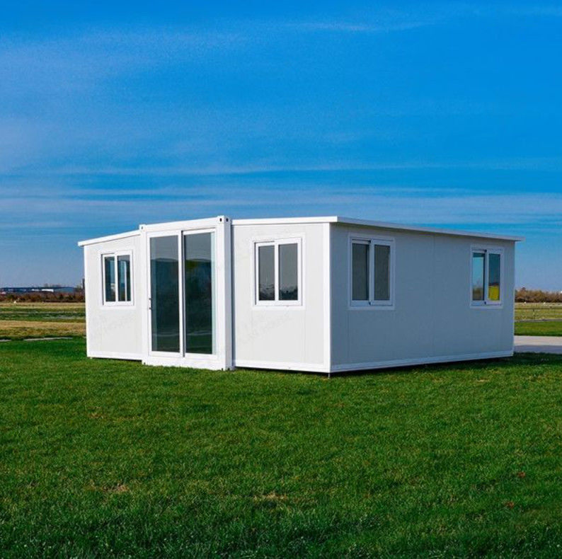 Prefabricated Expandable Container House Fast Installation Custom Prefab Container Homes