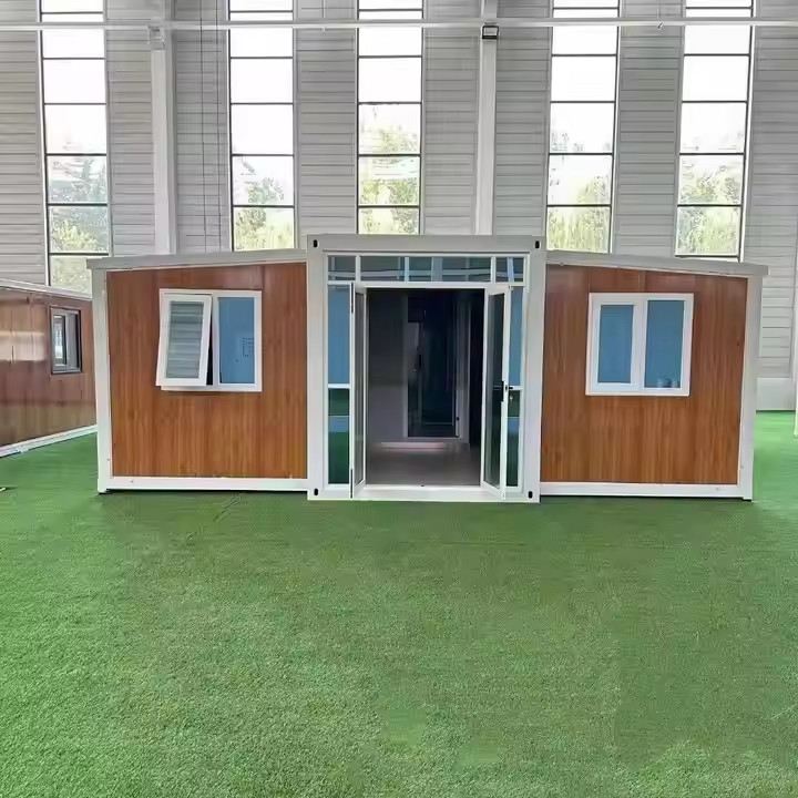 Living Room Expandable Prefab House Three Bedroom Container Home Customized Color
