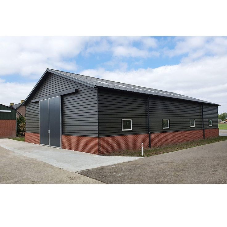 Steel Frame Warehouse for Carport Use Constructed with Durable Sandwich Panel Material